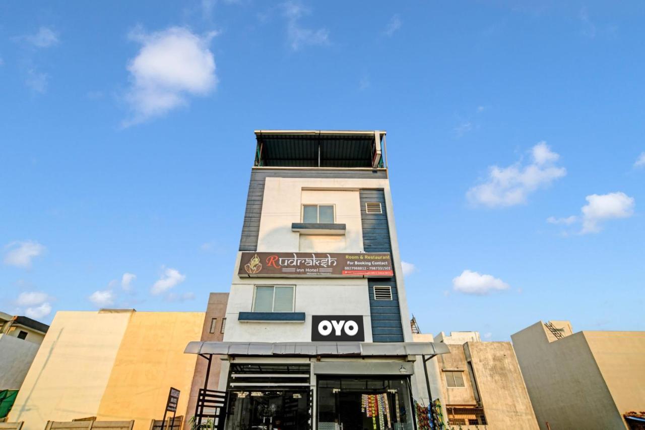 Oyo Flagship Hotel Rudraksh Inn อินดอร์ ภายนอก รูปภาพ