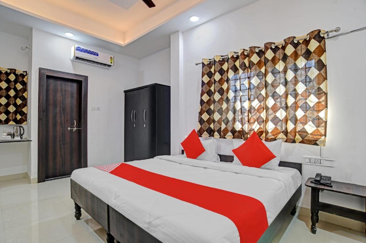 Oyo Flagship Hotel Rudraksh Inn อินดอร์ ภายนอก รูปภาพ